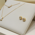 orecchini punto luce a cipolla in oro giallo 18k e 2 diamante naturali 0,30 ct