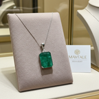 Collana in oro bianco 18k con smeraldo naturale colombiano 5.20ct