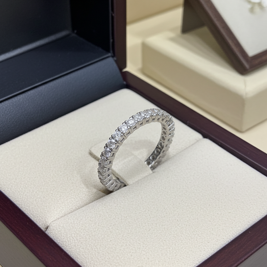 Anello Eternity con 1.20 ct  diamanti Naturali