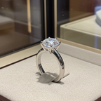 Anello solitario diamante naturale  1.00 ct certificato IGI D IF