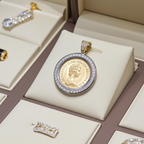 Ciondolo in oro con sterline 22k e diamanti naturali 1.10ct