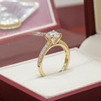 Anello fidanzamento in oro bianco 18k e diamanti naturali certificato igi 0.54ct