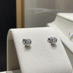 orecchini punto luce a cipollina in oro bianco 18k e 2 diamante naturali 0,30 ct