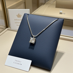 ciondolo  punto luce quadrato in oro bianco 18k e diamanti naturale  0,10 ct