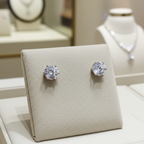 orecchini punto luce a 6 griff certificato HRD con 2 diamanti naturali 0,42 ct