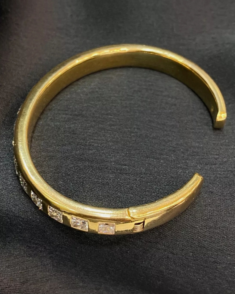 Bracciale elegante 10,10 ct  forma principessa diamanti  incassato oro