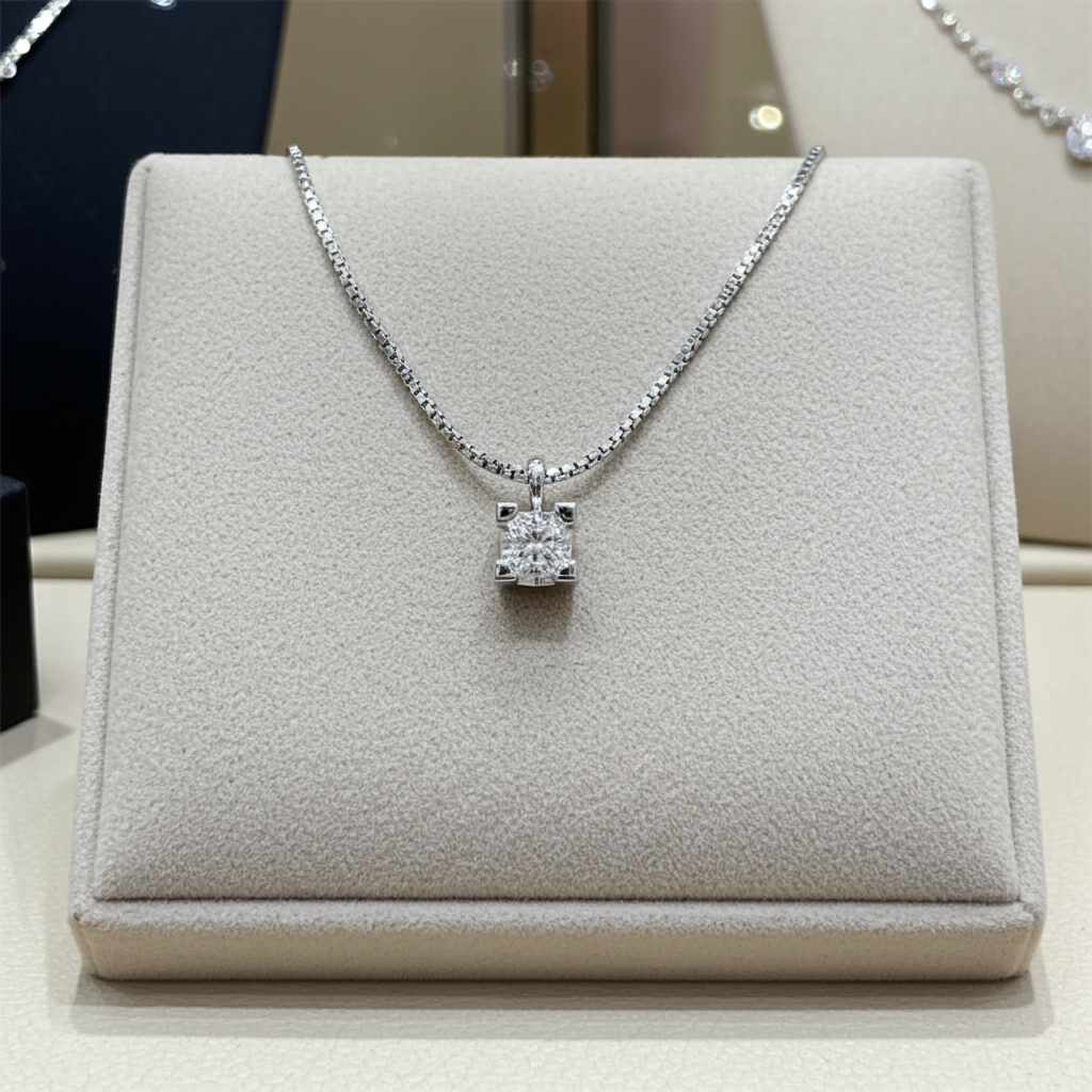 ciondolo  punto luce quadrato in oro bianco 18k e diamanti naturale  0,10 ct