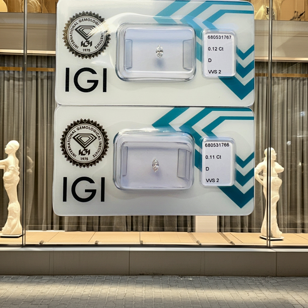 2 diamanti naturali certificato IGI taglio marquise   0.23ct   D VVS2